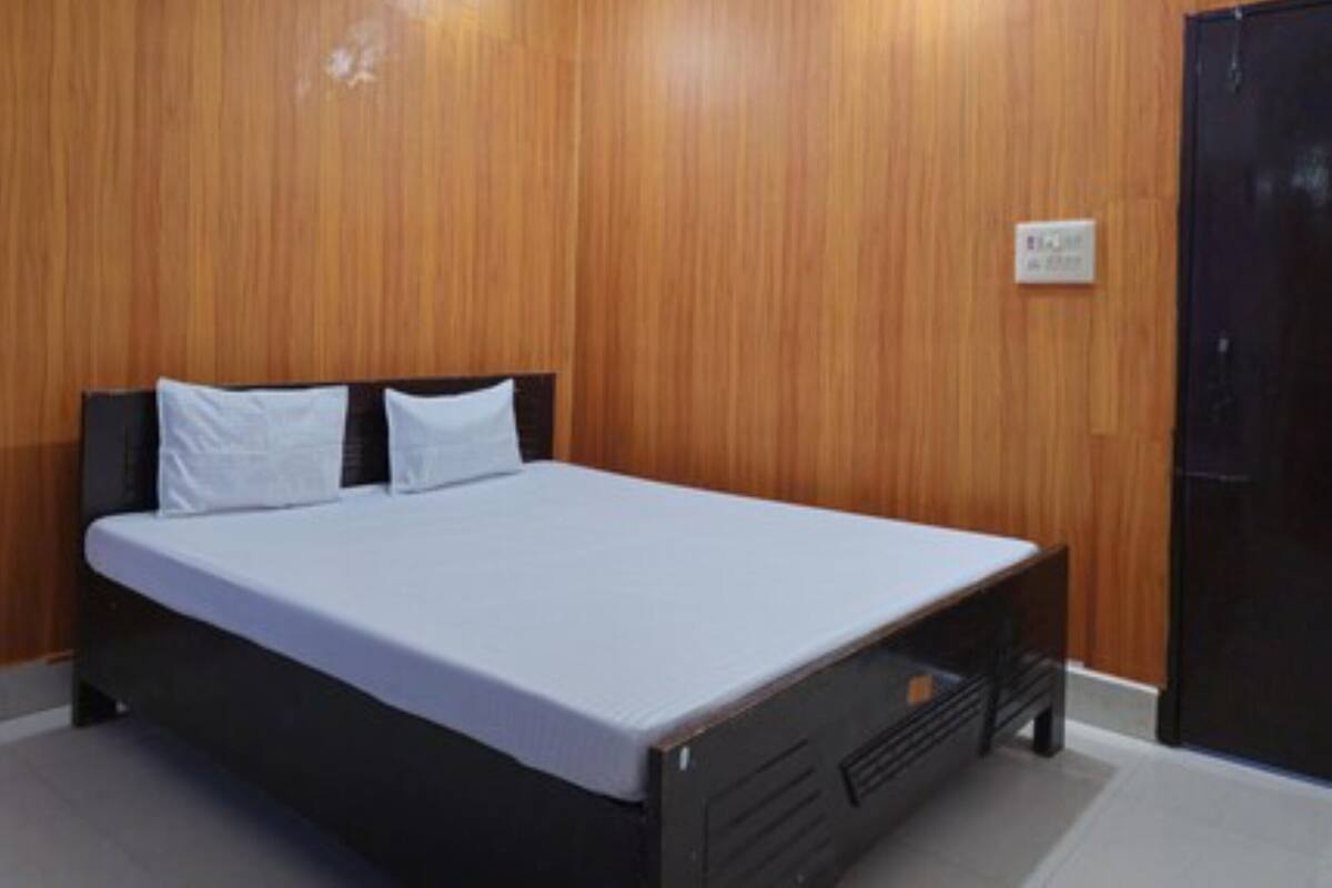 Bureau, chambres insonorisées, Wi-Fi gratuit, draps fournis
