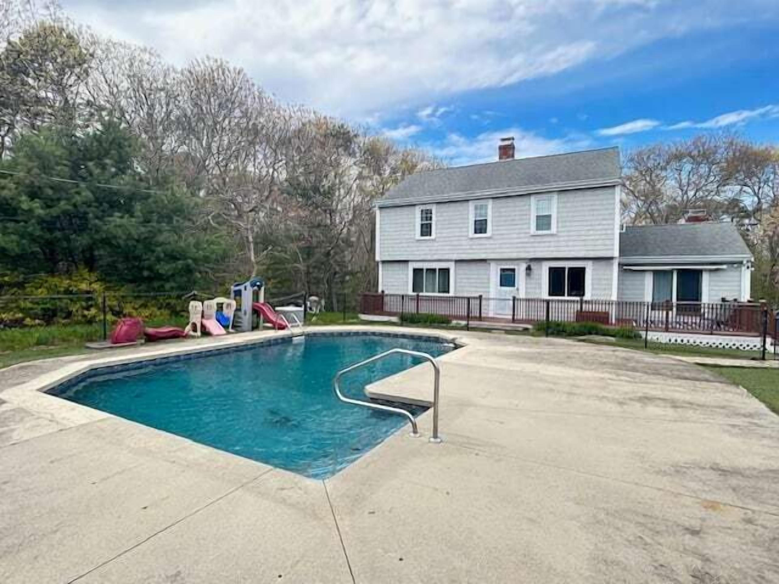 Sanctuary With Pool, Your Ideal Getaway