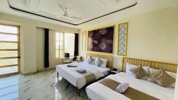 Family Room | Free WiFi