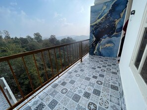 Balcony view - Paradise Woodland Resort Chintpurni (Dera Gopipur)