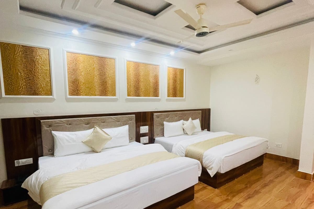 Family Room | Free WiFi