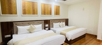 Paradise Woodland Resort Chintpurni