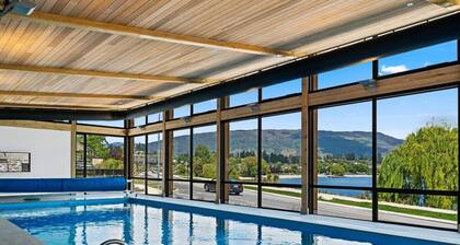 Lakefront Premier Studio