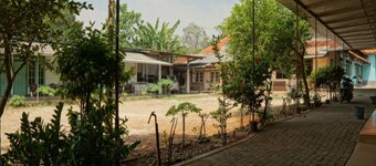 SPOT ON 93611 Kost Pak Suyatno Syariah 2