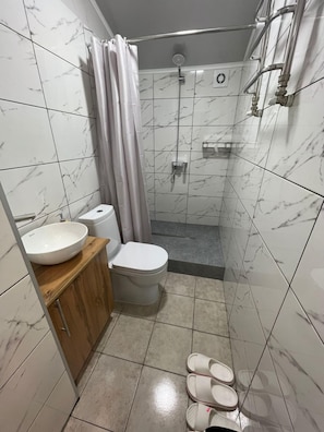 Traditional Double Room | Bathroom | Shower, slippers