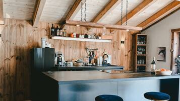 Bar (in der Unterkunft)