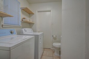 مجففات شعر، مناشف