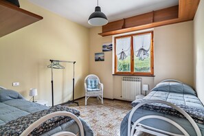 1 多间卧室、熨斗/熨衣板、免费 WiFi、床单