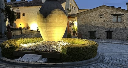 Masia Can Viver - Olive oil tourism B&B