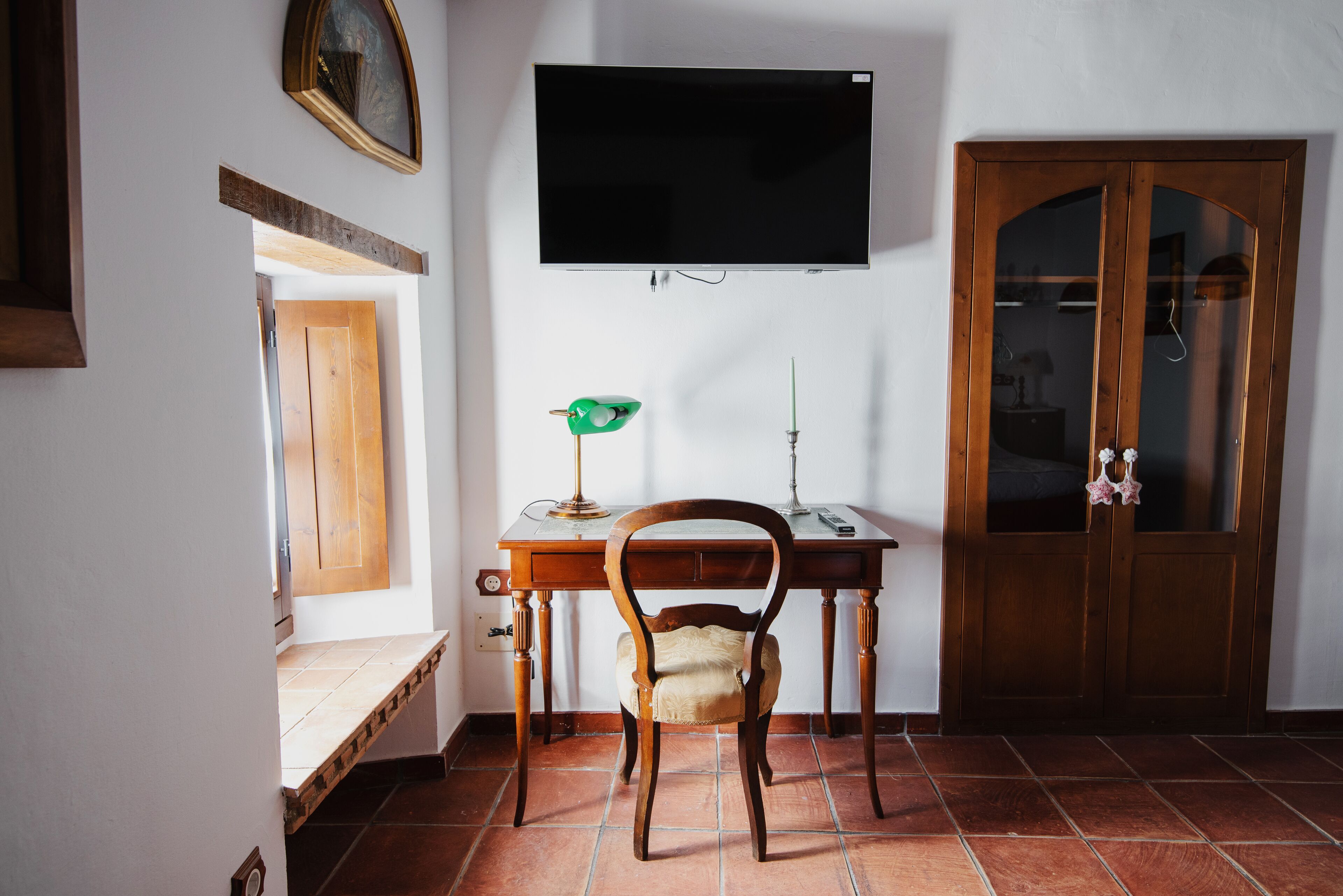 Photo - Masia Can Viver - Olive oil tourism B&B