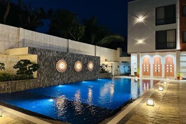 Pool - The Love Passion Karma Club And Resort (Udaipur)