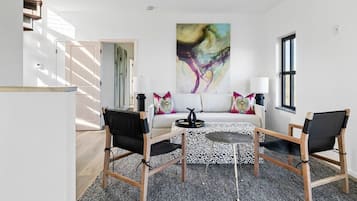 TV, fireplace, offices