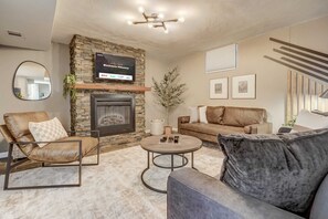 Televisión, chimenea