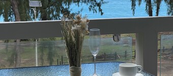 Phoenix Beach Apartments sea view