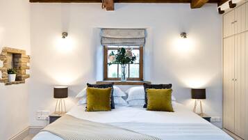 17 soverom, strykejern/-brett, wi-fi (inkludert) og sengetøy