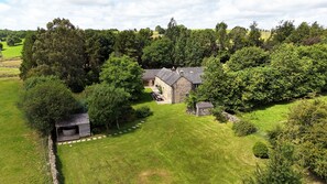 Exterior - Oak Tree Farm, large country farmhouse with games room and wood fired hot tub. (Buxton)
