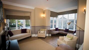 Smart TV, DVD player