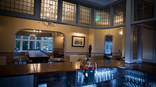 The Derwent Country House, close to Castleton, Hope Valley & Edale.