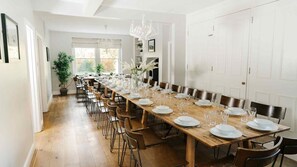 Dining - Dale House, large farmhouse in Litton with cosy country pub and fabulous walks close by. (Buxton)
