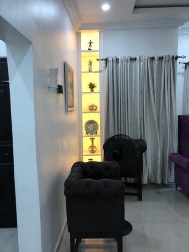This property is located 15mins from the port harcourt international airport.