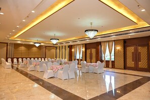 Banquet hall - Hotel Shyamleela (Shri Madhopur)