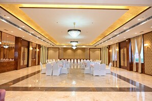 Banquet hall - Hotel Shyamleela (Shri Madhopur)