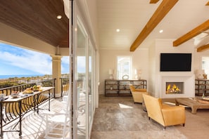 Interior - Sleeps 24! Priv Beach Boardwalk, Free Pool Heat, Ocean View | 24 Bradley Cir (Hilton Head Island)