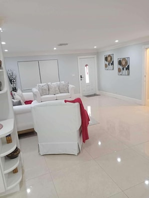 Interior - Perfect get Away From big City Life (Freeport)
