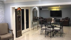 House, 2 Bedrooms, Fireplace | Interior - Perfect get Away From big City Life (Freeport)