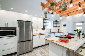 Mikrobølgeovn, ovn og kokeplater