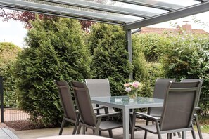 Outdoor dining - Holiday home Nispel 2 (Neßmersiel)