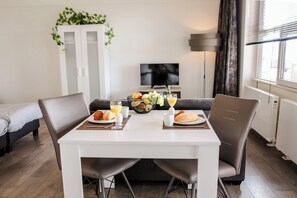 Dining - Appartement Wemeldinge 06 (Wemeldinge)