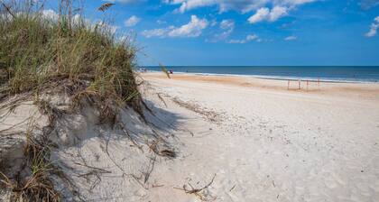 Steps to Ocean! New! First Floor Beach House with Ocean Breezes! Walk to Shops, Restaurants, Pier!