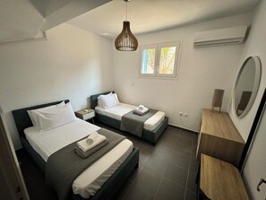 5 bedrooms, free WiFi, bed sheets