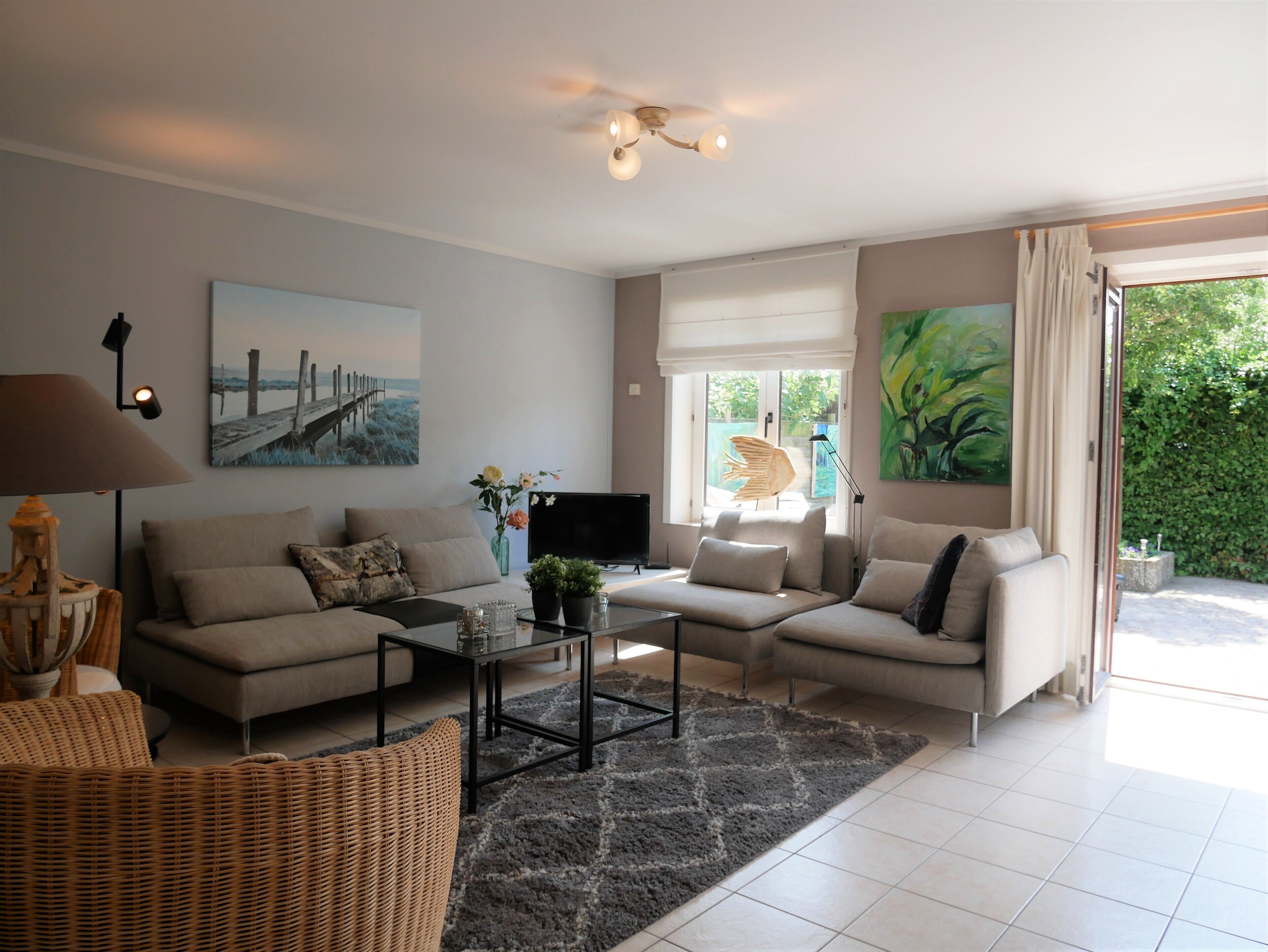 スマートテレビ、ステレオ