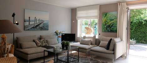 スマートテレビ、ステレオ