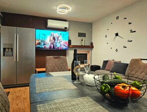 Apartment (Nave - private pool - H(4+1)) | Living room - Nave - Private Pool - H (Postira)