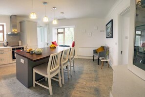 Fridge, oven, stovetop, dishwasher - Historic Renovated Cottage: Wild Atlantic Way (Ballylongford)