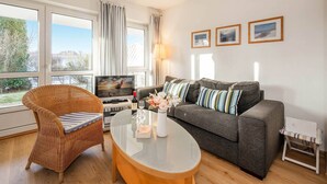 TV, DVD-spiller og stereoanlegg