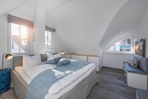2 bedrooms, free WiFi, bed sheets - Neu Errichtetes Ferienhaus in Ruhiger Wohngegend mit Parkplatz, Sauna und Wlan (Zirchow)