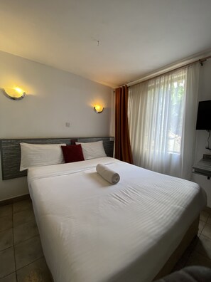 Laptop workspace, soundproofing, free WiFi, bed sheets - Levels Hotel Lavington (Nairobi)