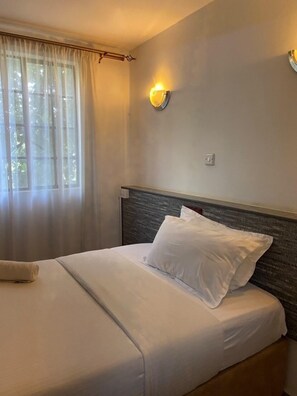 Standard Double Room | Laptop workspace, soundproofing, free WiFi, bed sheets - Levels Hotel Lavington (Nairobi)