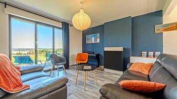 Télévision, cheminée