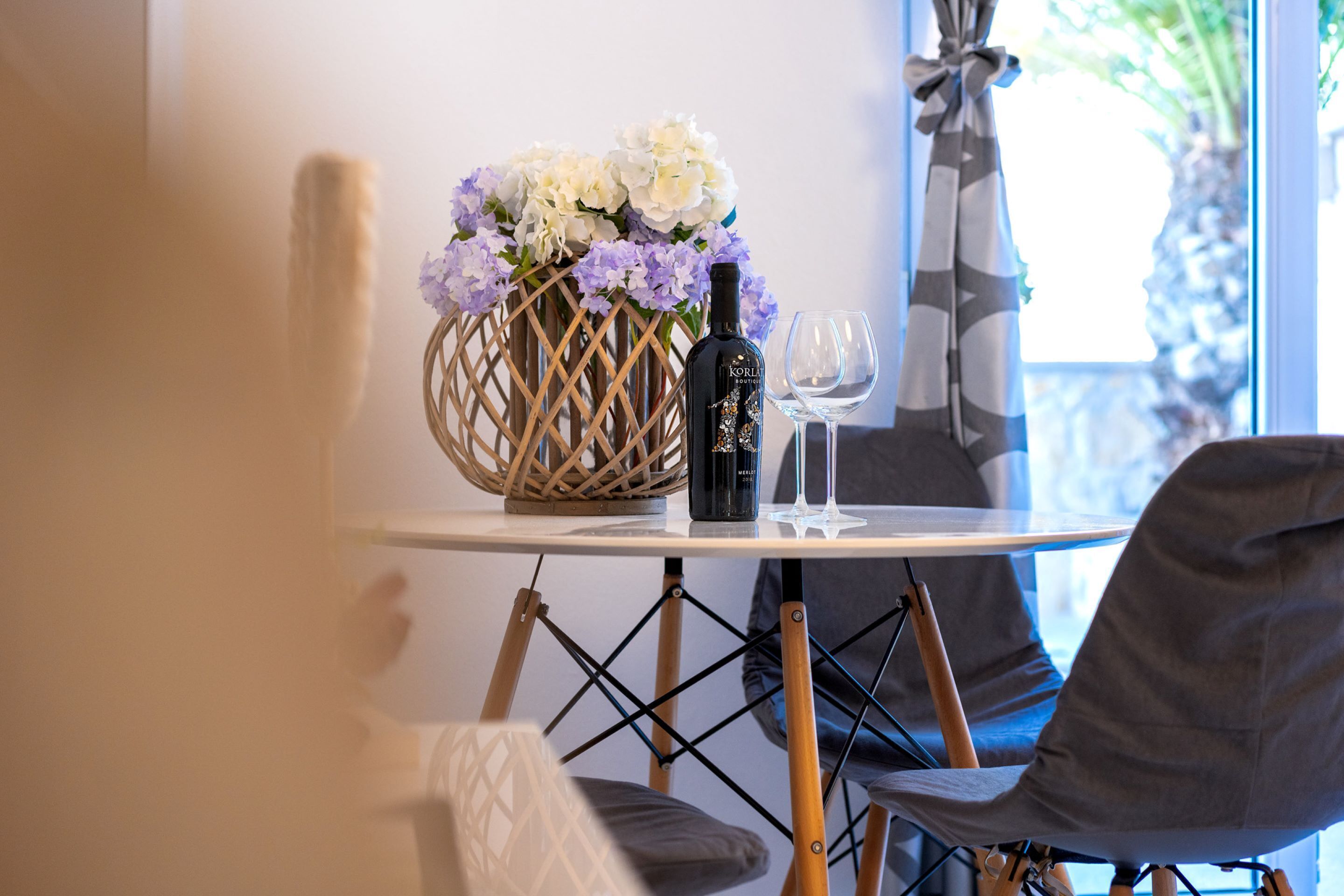 Pool in the City Centre | Living area | Flat-screen TV, Netflix, streaming services