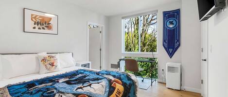 1 dormitori, planxa i posts de planxar, wifi i roba de llit