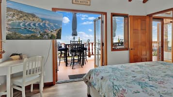 2 bedrooms, desk, iron/ironing board, travel crib