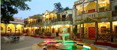 Ngoại thất