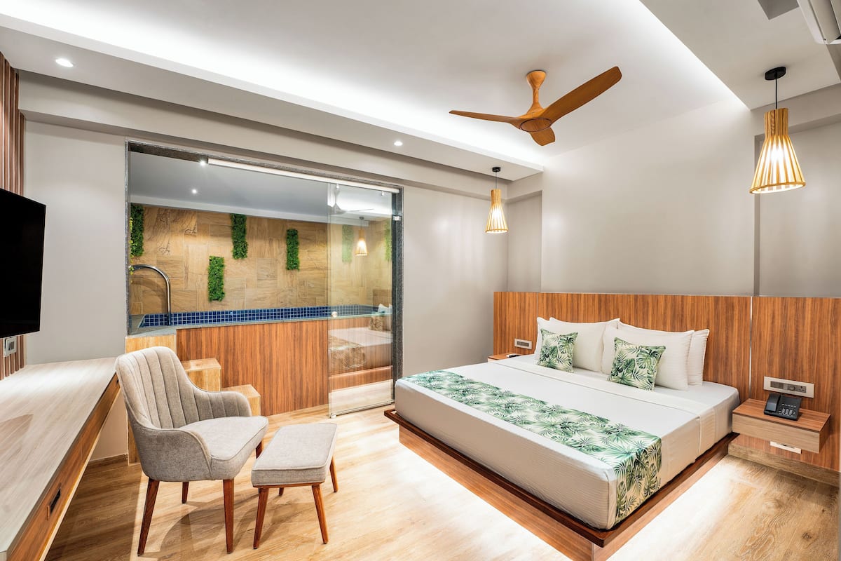 Holitel Plunge Pool Room | 2 bedrooms, Frette Italian sheets, premium bedding, minibar