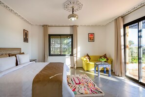 8 bedrooms, in-room safe, iron/ironing board, free WiFi - Villa Leila Farmhouse  (marrakech)