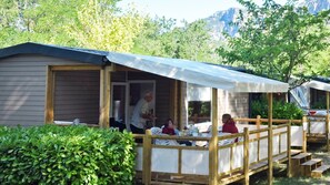 Mobil home MONTANA CONFORT 6 p | Terrace/patio